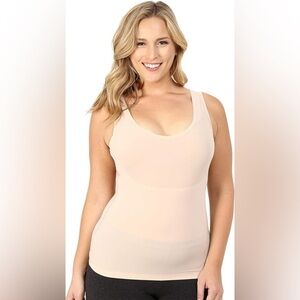 NWT Spanx Trust Your Thinstincts Tank Top A306088